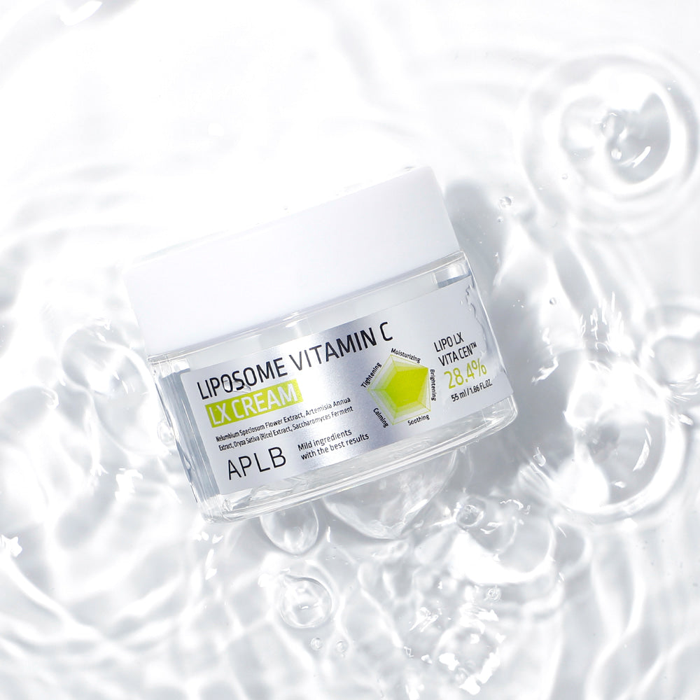 APLB Liposome Vitamin C LX Cream 55ml de la marque APLB, pot blanc avec vitamine C, fond bulles/crémeux
