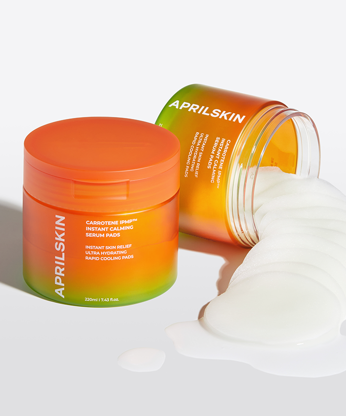 APRILSKIN Carrotene IPMP Inatant Calming Serum Pad, marque APRILSKIN, sérum en pads apaisants sur fond blanc.
