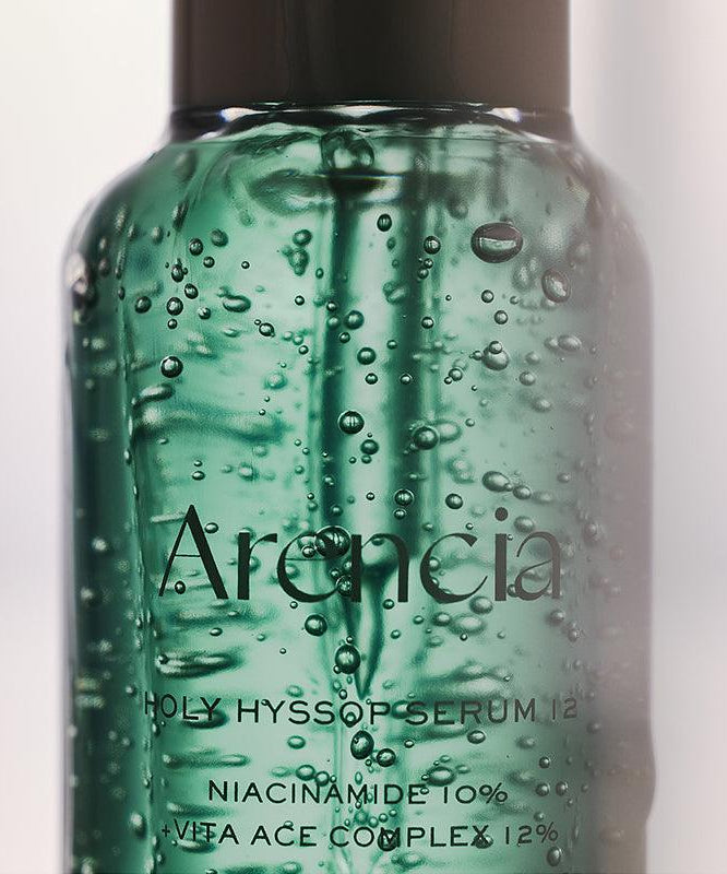 Sérum visage ARENCIA Holy Hyssop Serum 12 30ml avec niacinamide et complexe VITA Ace, soin hydratant pour une peau éclatante.