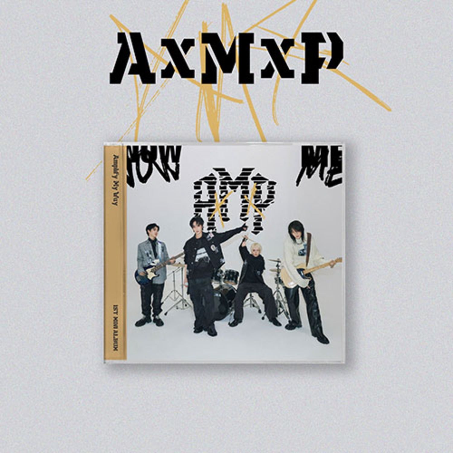 AXMXP - 1ST MINI [Amplify My Way] BETWEEN ver.) Album Kpop : pochette du groupe AXMXP, visuel doré et noir.