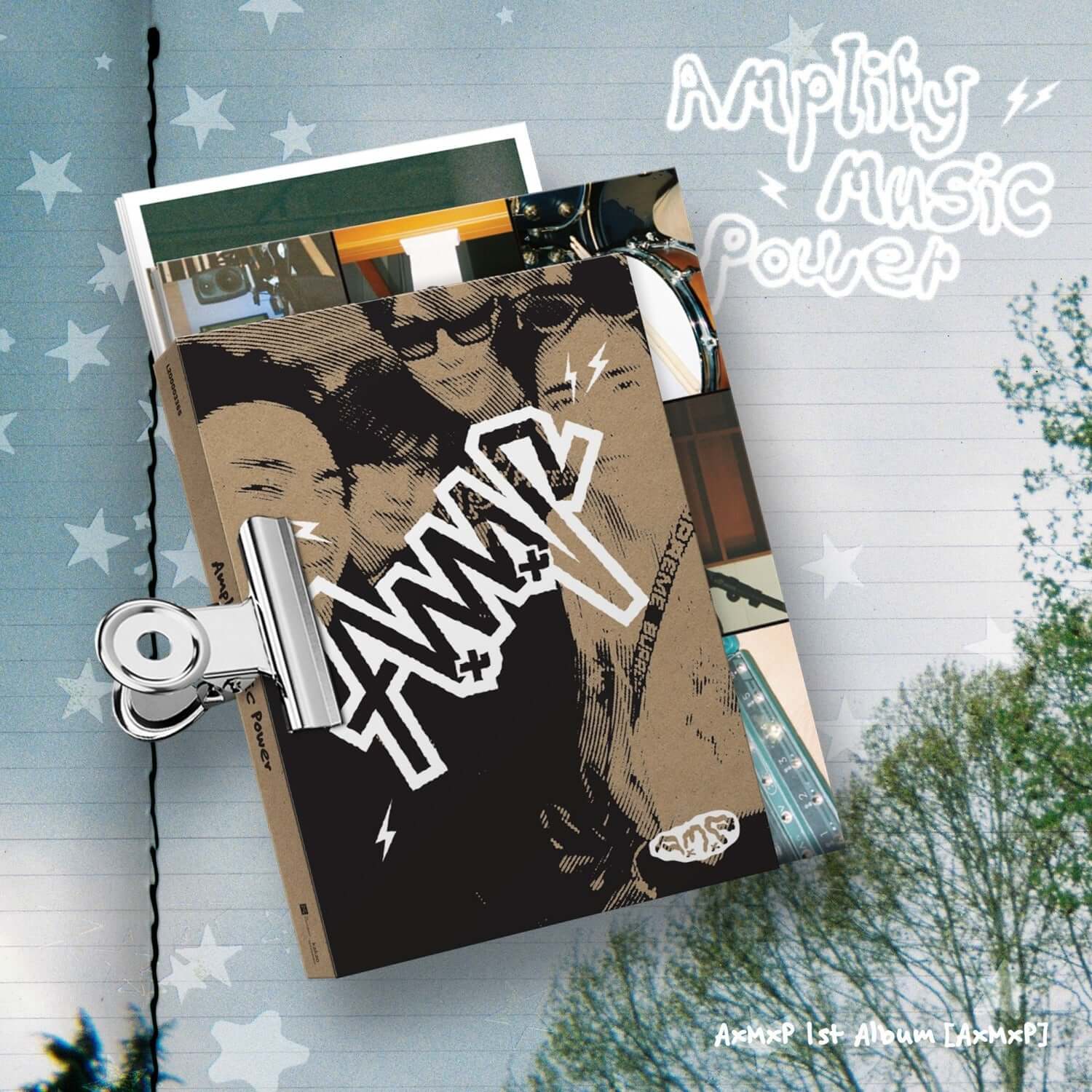 AXMXP - 1st Album [AxMxP] (Photo Essay by AxMxP ver.) - Album Kpop : pochette album, style photo, décor musical étoilé.