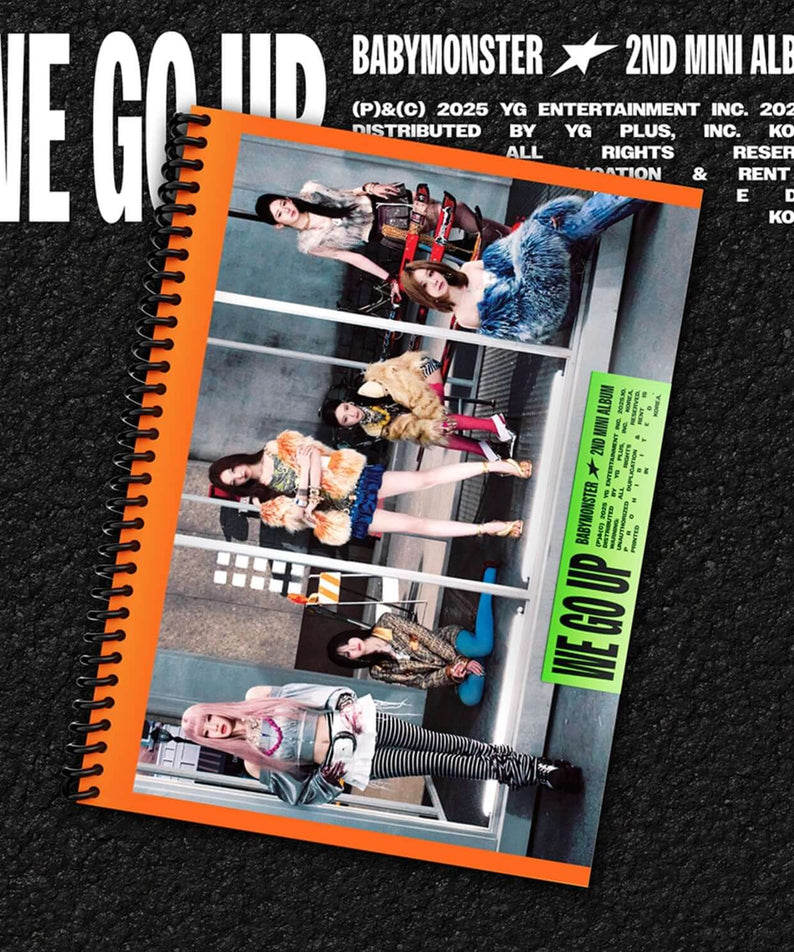 BABYMONSTER - 2nd MINI ALBUM [WE GO UP] GO Ver. - Album Kpop, couverture colorée sur fond noir, visuel groupe.