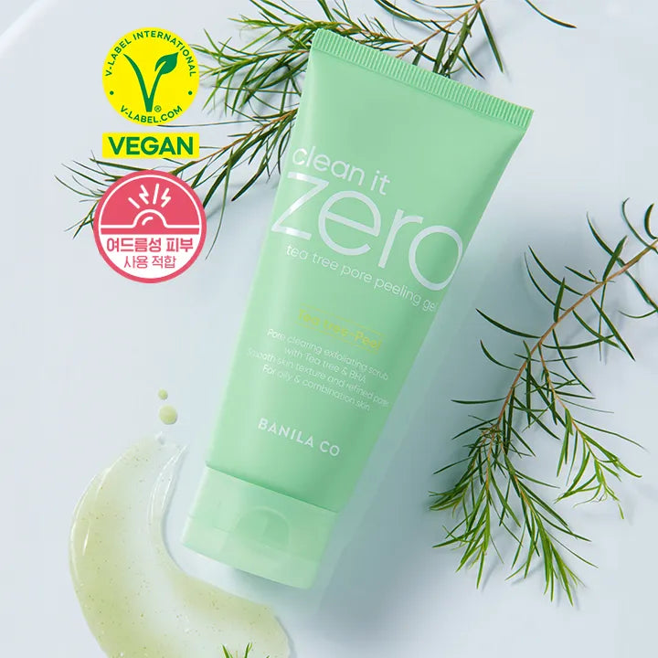 BANILA CO Tea Tree Pore Peeling Gel 200ml, tube vert sur fond blanc avec herbes, marque BANILA CO en contexte visuel