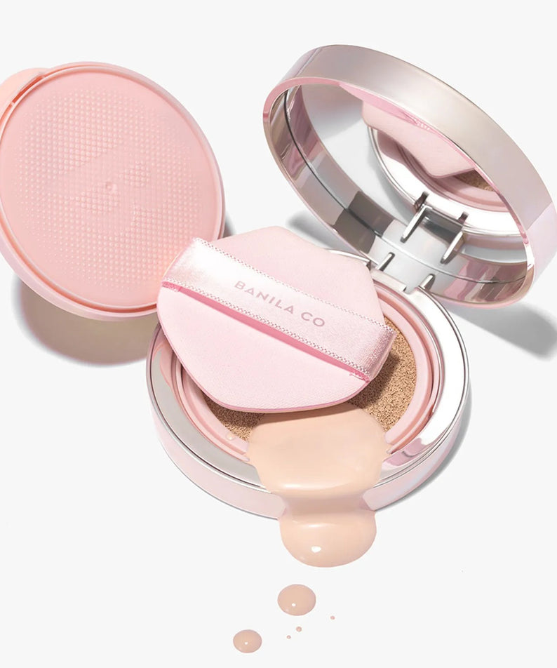 Coussin de teint rose BANILACO Essence Skin Pink Cushion élégant avec éponge, maquillage liquide et boîtier ouvert, beauté coréenne.