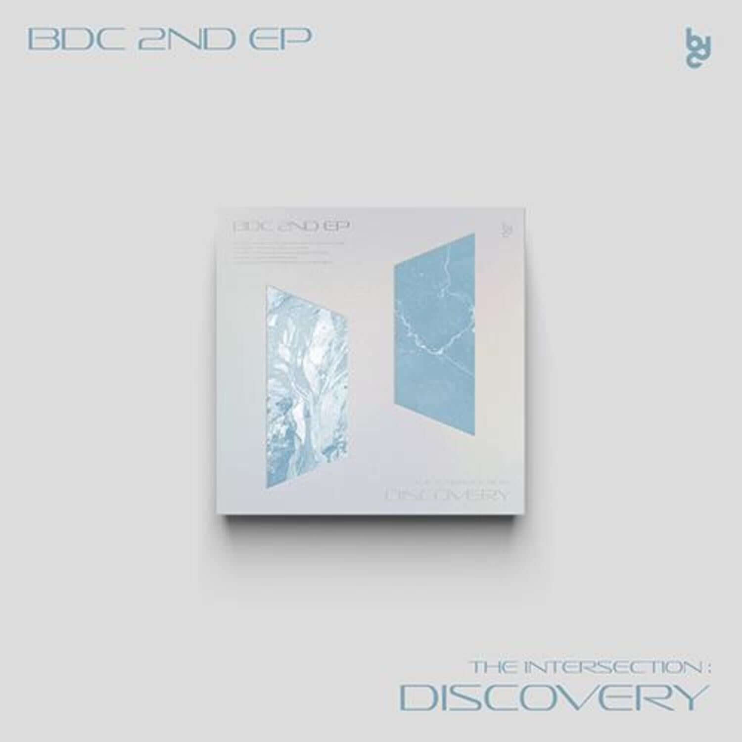 BDC - 2ND EP [THE INTERSECTION : DISCOVERY] (DREAMING ver.) - Album Kpop BDC, couverture bleue sur fond clair.