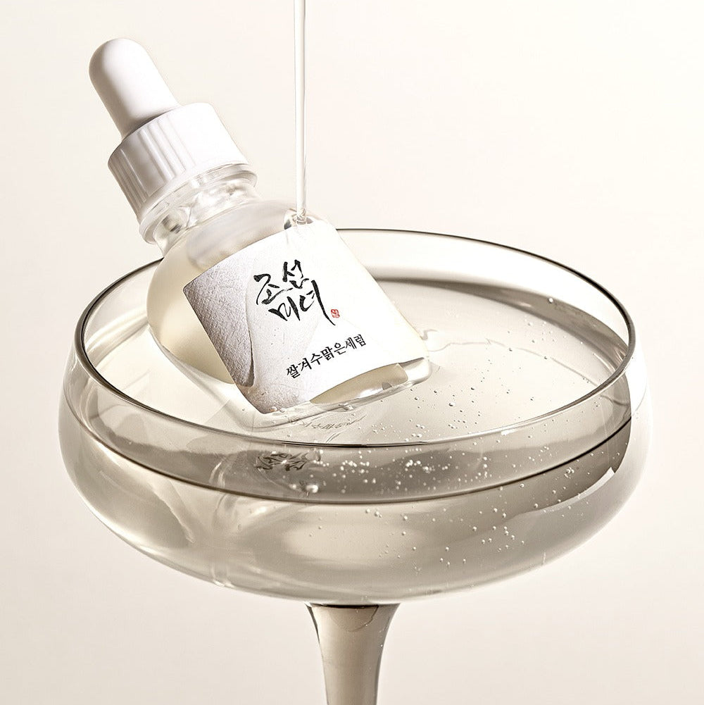 BEAUTY OF JOSEON Rice Bran Water Clear Serum: Rice Bran Water + Alpha-Arbutin, marque sur flacon devant gelée transparente