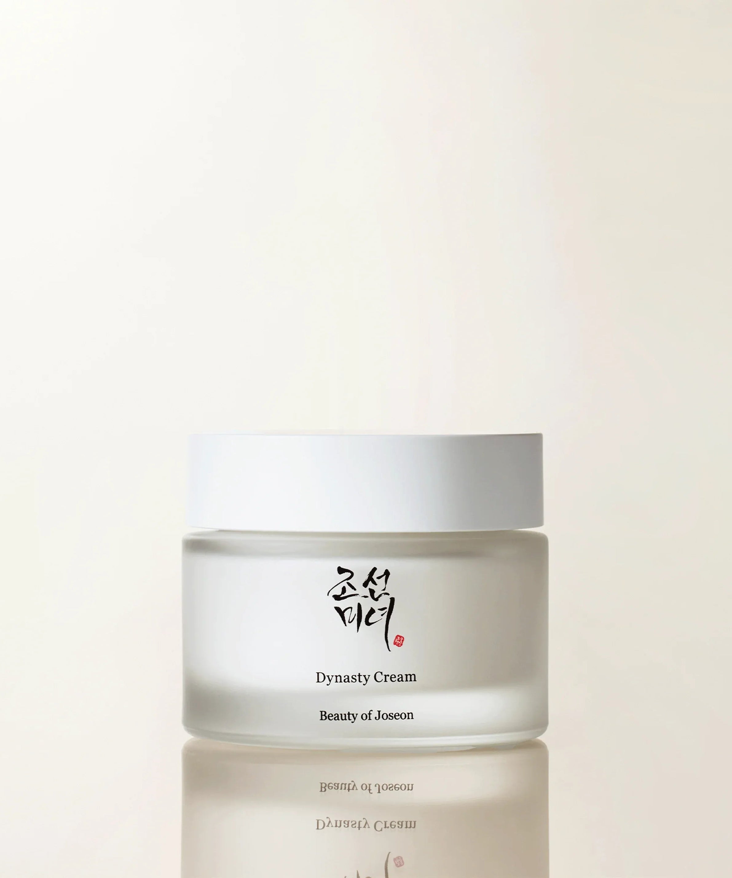 BEAUTY OF JOSEON Dynasty Cream 50ml de la marque Beauty of Joseon, pot de crème sur fond clair, rendu studio