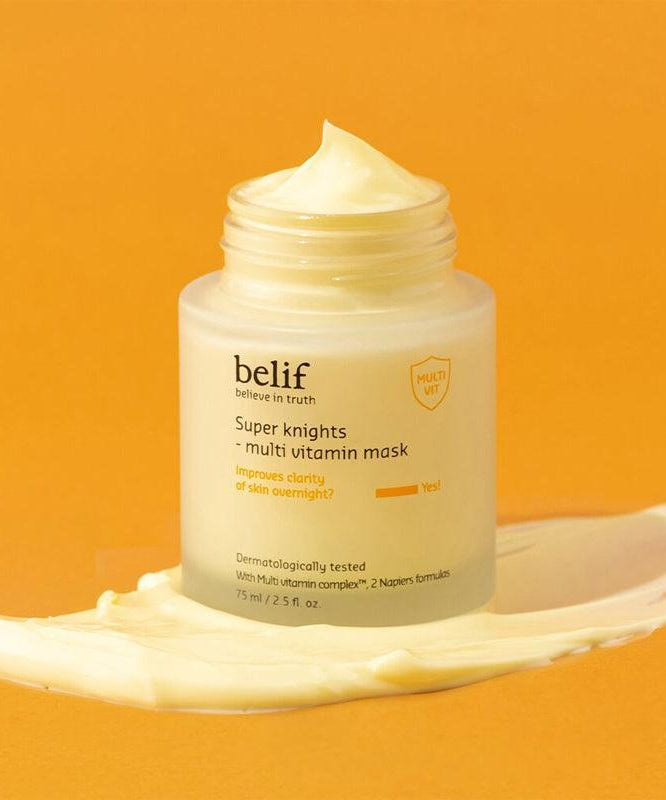 BELIF Super Knights Multi Vitamin Mask 75ml sur fond orange avec texture crémeuse, idéal pour une peau éclatante et nourrie.