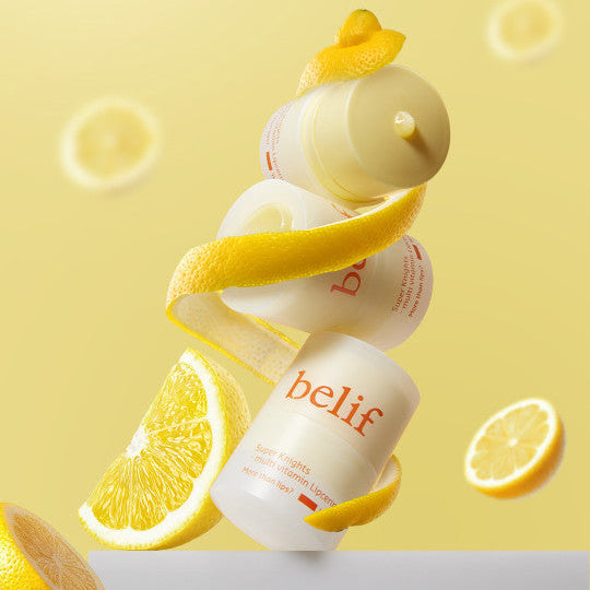 BELIF Super Knight Multi Vitamin Lipcerin de la marque BELIF, flacon crème sur fond jaune avec agrumes et bulles.