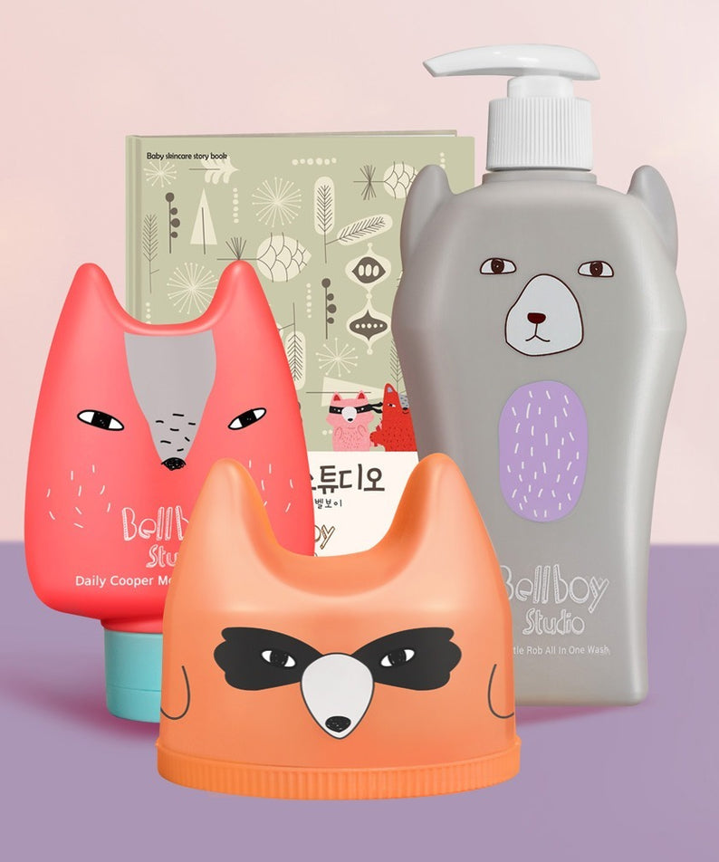 BELLBOY STUDIO Gentle Rob All-in-One Wash 400ml : flacon et coffrets avec animaux, sur fond rose, style mignon