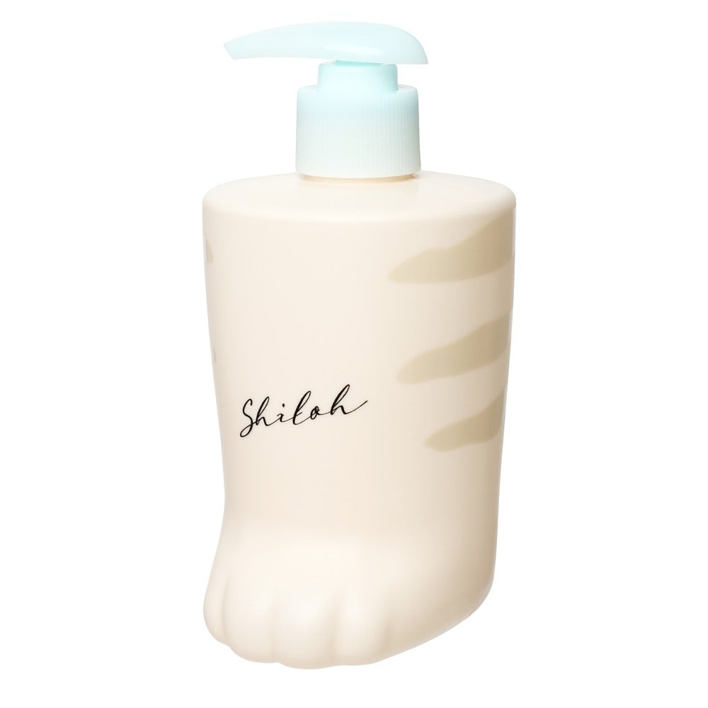 BELLBOY STUDIO Silky Shiloh Prime Conditioner 400ml : flacon crème beige avec pompe, produit cheveux, fond clair.