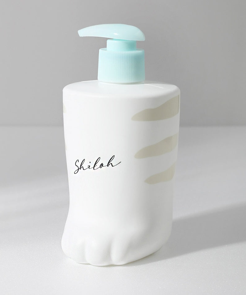 BELLBOY STUDIO Silky Shiloh Prime Shampoo 400ml : flacon blanc et bleu sur fond clair, vue produit.