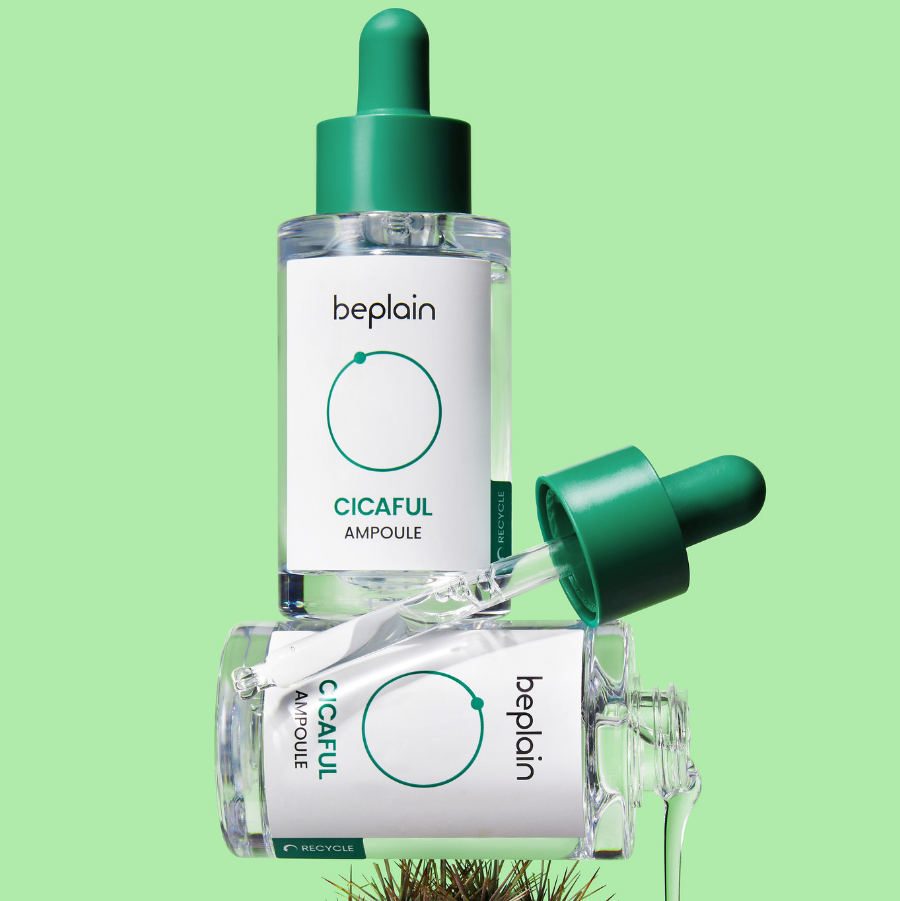 BEPLAIN Cicaful Ampoule 30ml de beplain sur fond vert clair, flacon sérum CICAful en contexte beauté.