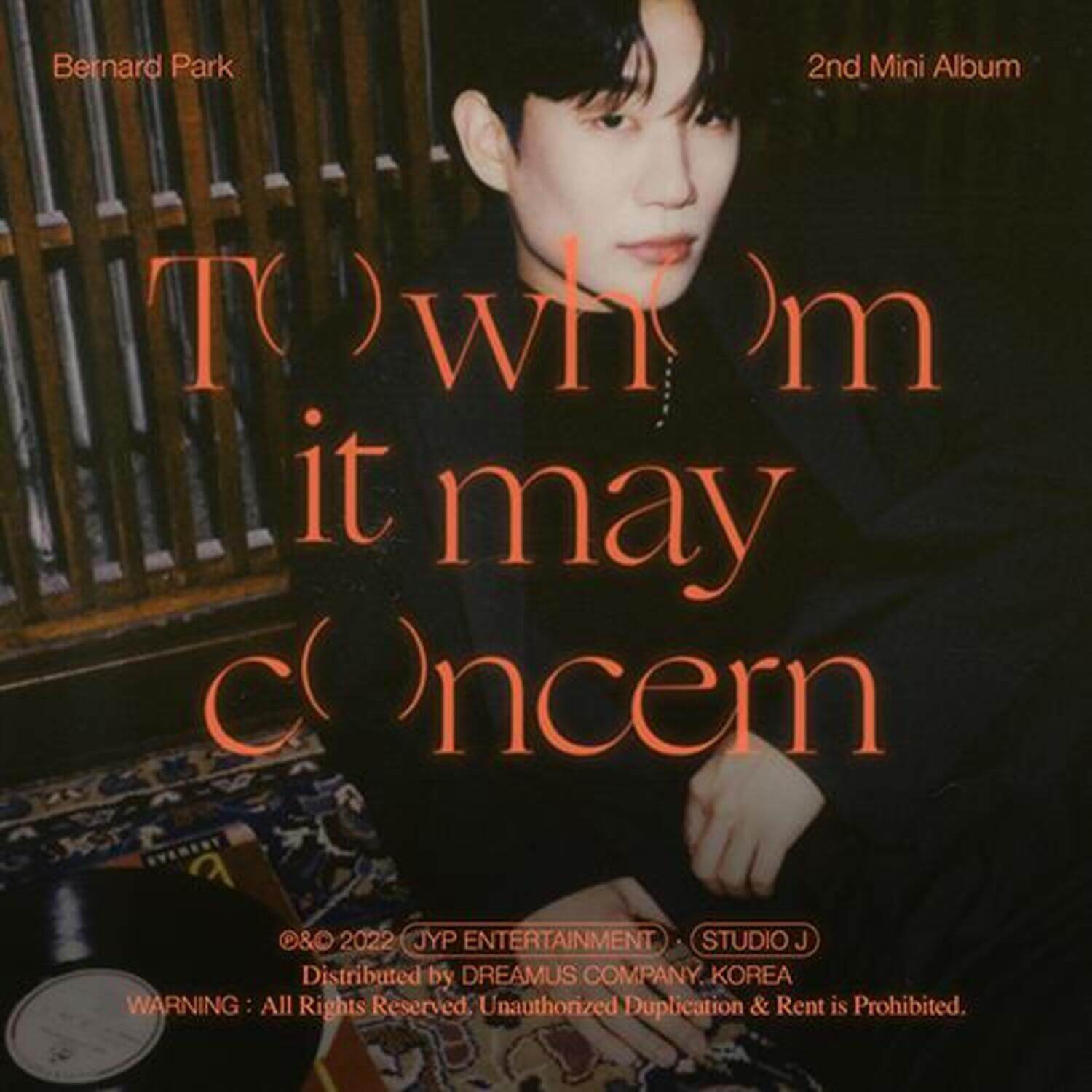 BERNARD PARK - [To whom it may concern] (2nd Album) - Album Kpop : couverture avec Bernard Park, ambiance sombre, photo.