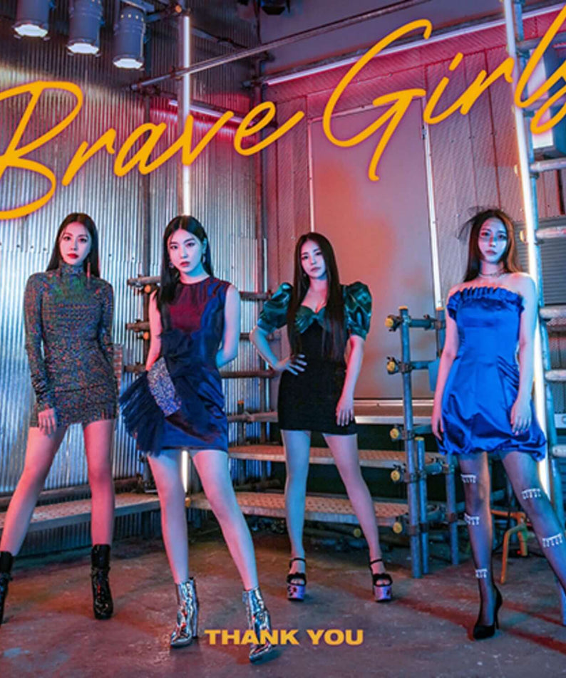 BRAVE GIRLS - 6th Album [Thank You] - Album Kpop : photo du groupe BRAVE GIRLS devant décors, thème Thank You.