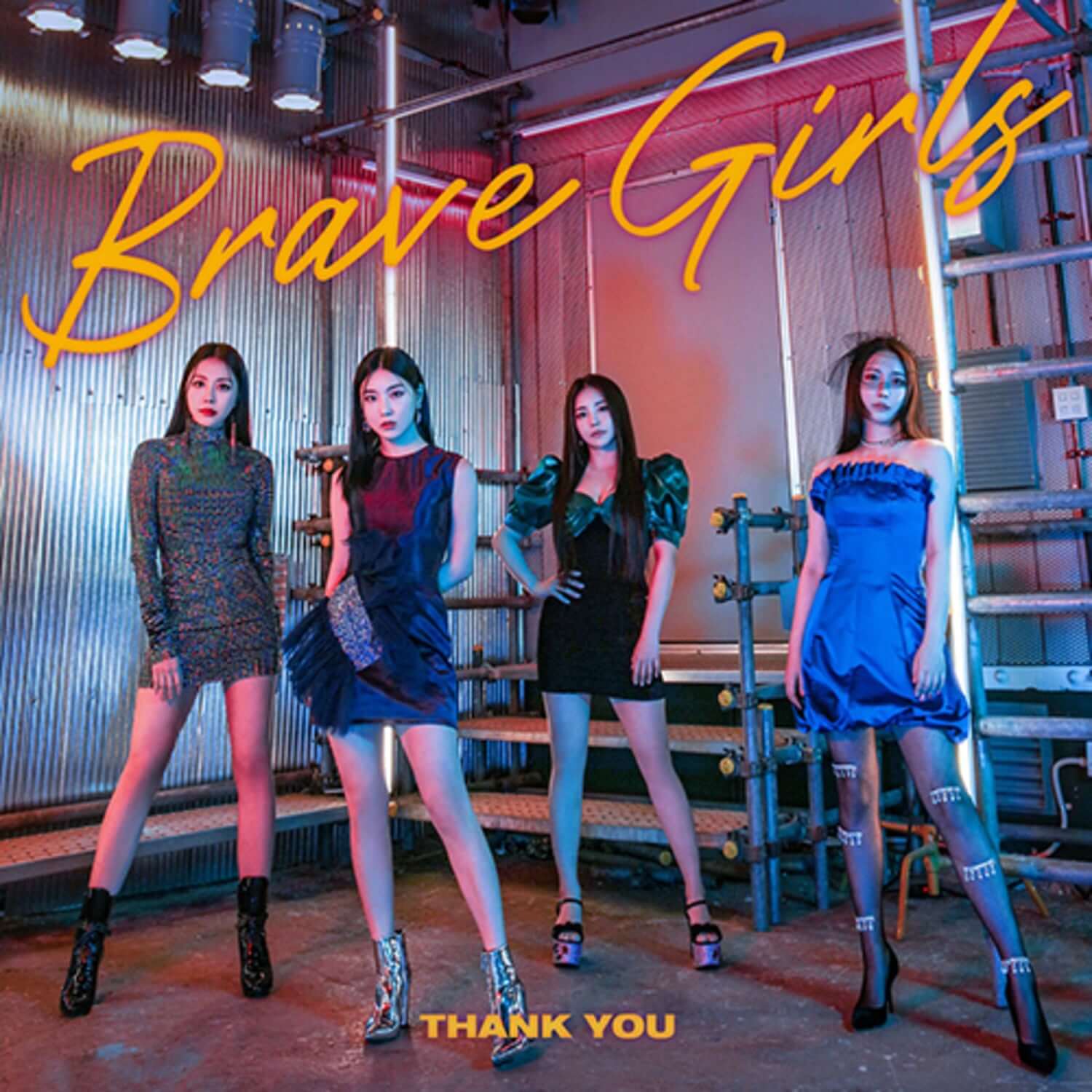 BRAVE GIRLS - 6th Album [Thank You] - Album Kpop : photo du groupe BRAVE GIRLS devant décors, thème Thank You.