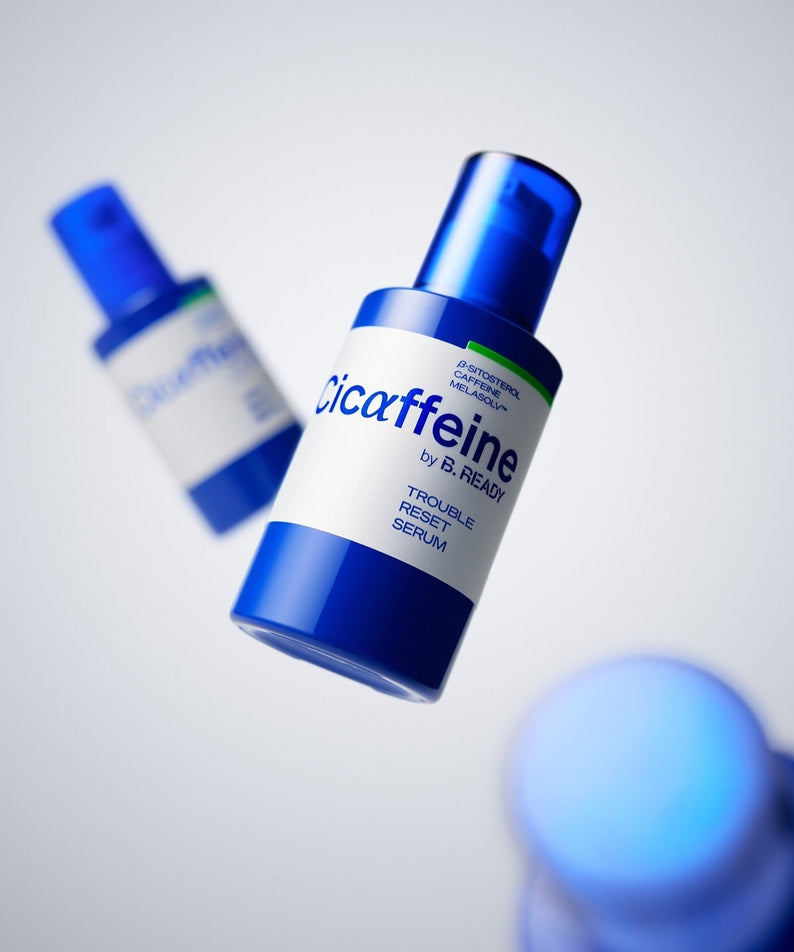 B.READY Cicaffein trouble Reset Serum 40ml, flacon de sérum en suspension sur fond blanc, soin de la peau, sérum visage.