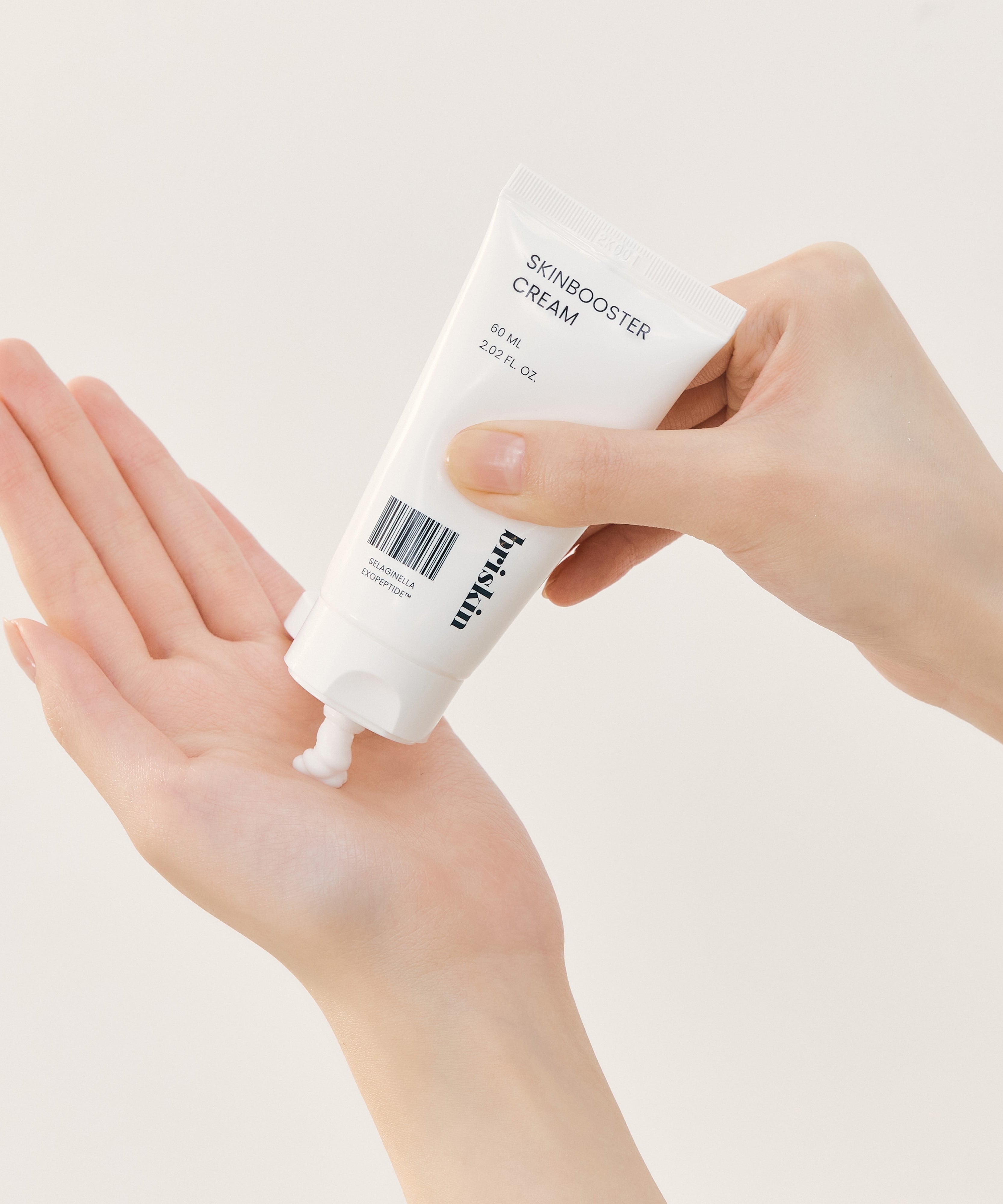 Application de BRISKIN Selaginella Exopeptide Skin Booster Cream 60ml sur la peau