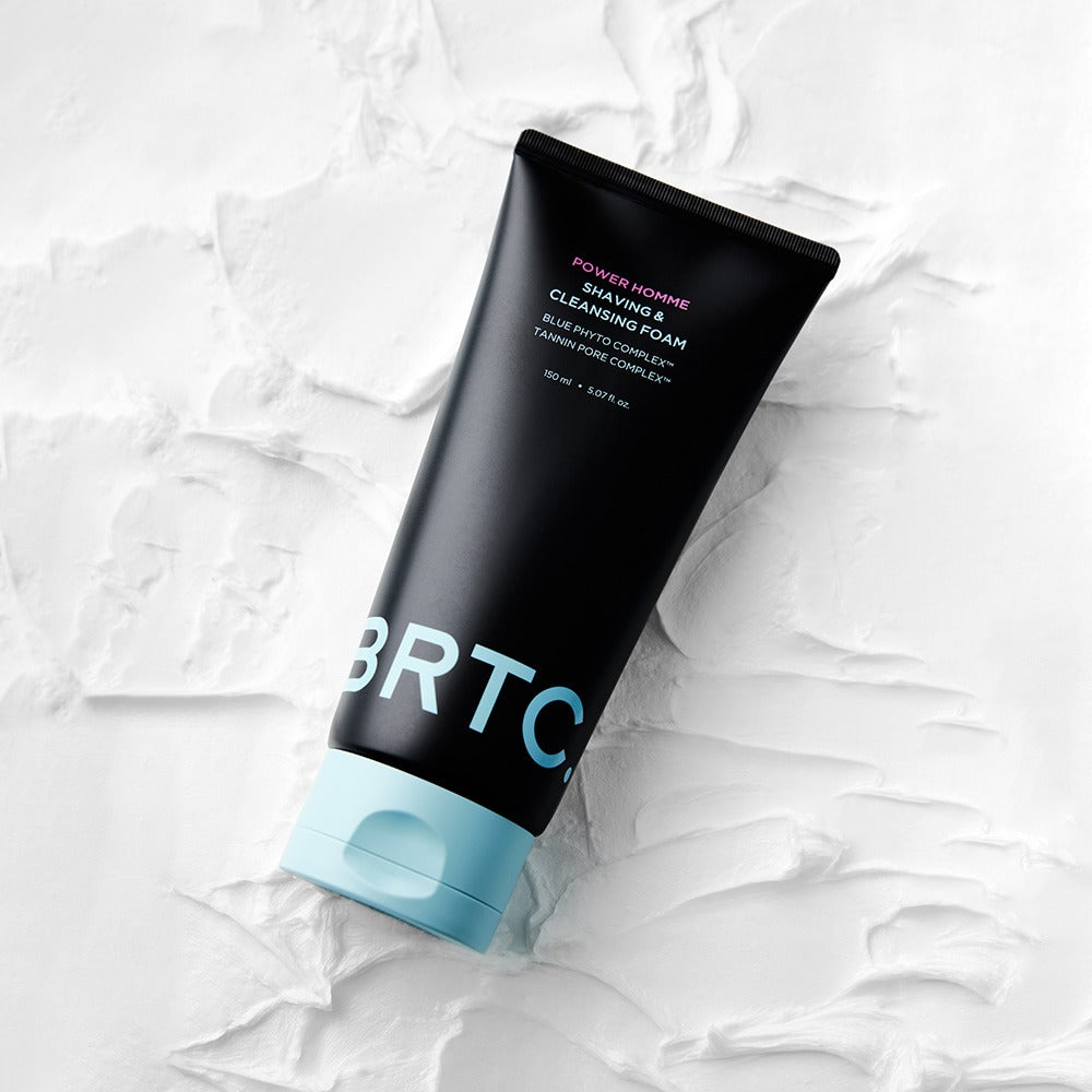 BRTC Power Homme Shaving & Cleanser Foam 150ml de BRTC, tube noir sur fond blanc texture moussante, produit beauté.
