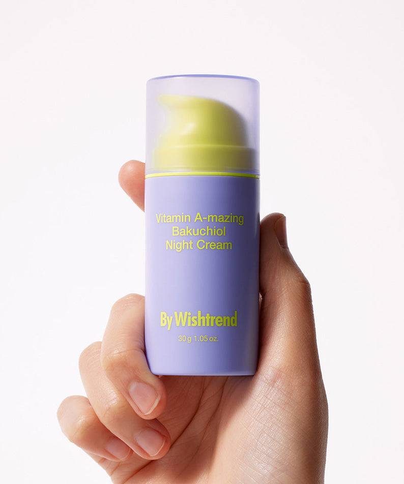 BY WISHTREND Vitamin A-Mazing Bakuchiol Night Cream 30g de BY WISHTREND, tenue main sur fond clair, crème nuit