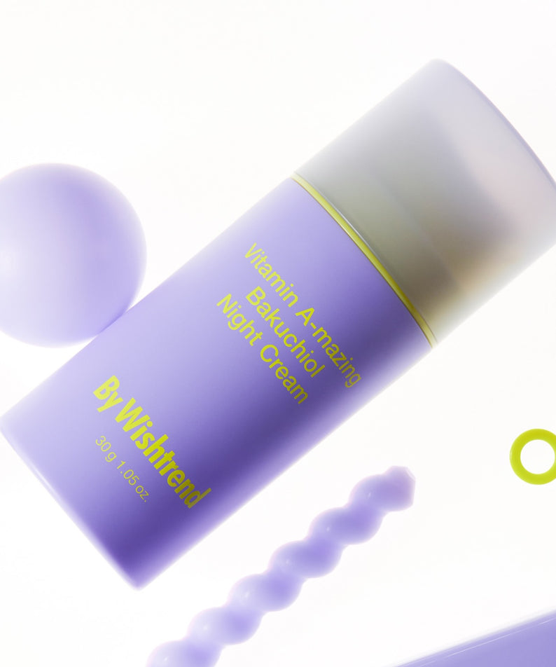BY WISHTREND Vitamin A-Mazing Bakuchiol Night Cream 30g, tube violet sur fond blanc, marque BY WISHTREND et ambiance beauté