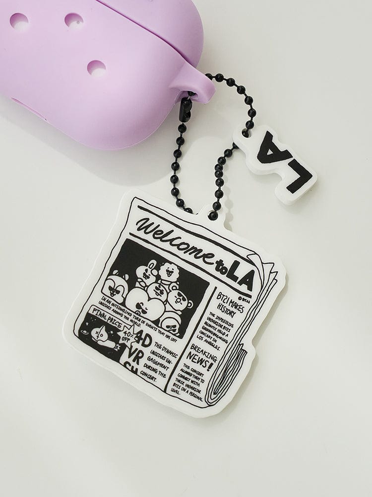 BT21 ACRYLIC KEYRING LA CITY EDITION porte-clés officiel sur fond clair, design LA, personnages BT21 sur étiquette