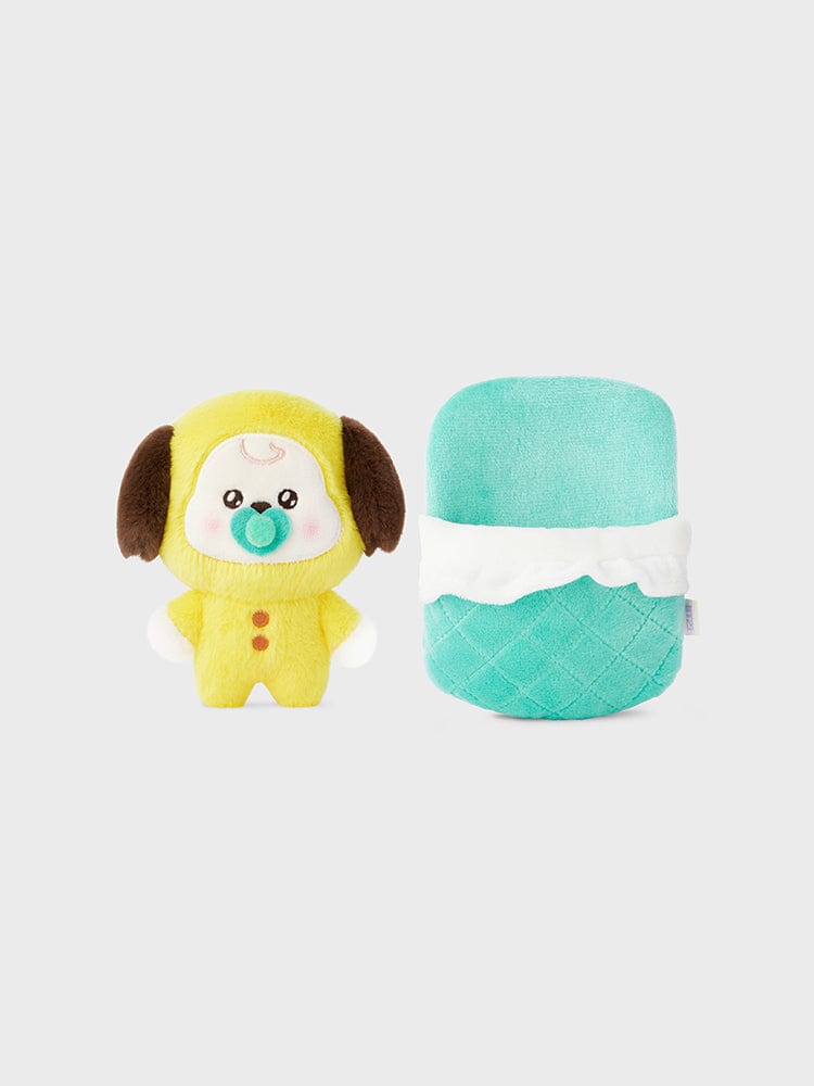 BT21 CHIMMY NEWBORN BABY PLUSH, peluche officielle Jimin BTS : petit chiot Chimi sur fond blanc, style bébé décor chambre