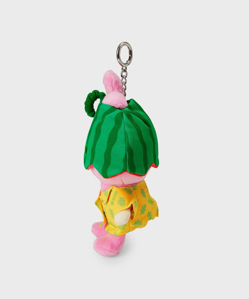 BT21 COOKY SUMMER LANE BODY BAG CHARM de LINE FRIENDS : porte-clés COOKY en tenue d’été, fond clair.