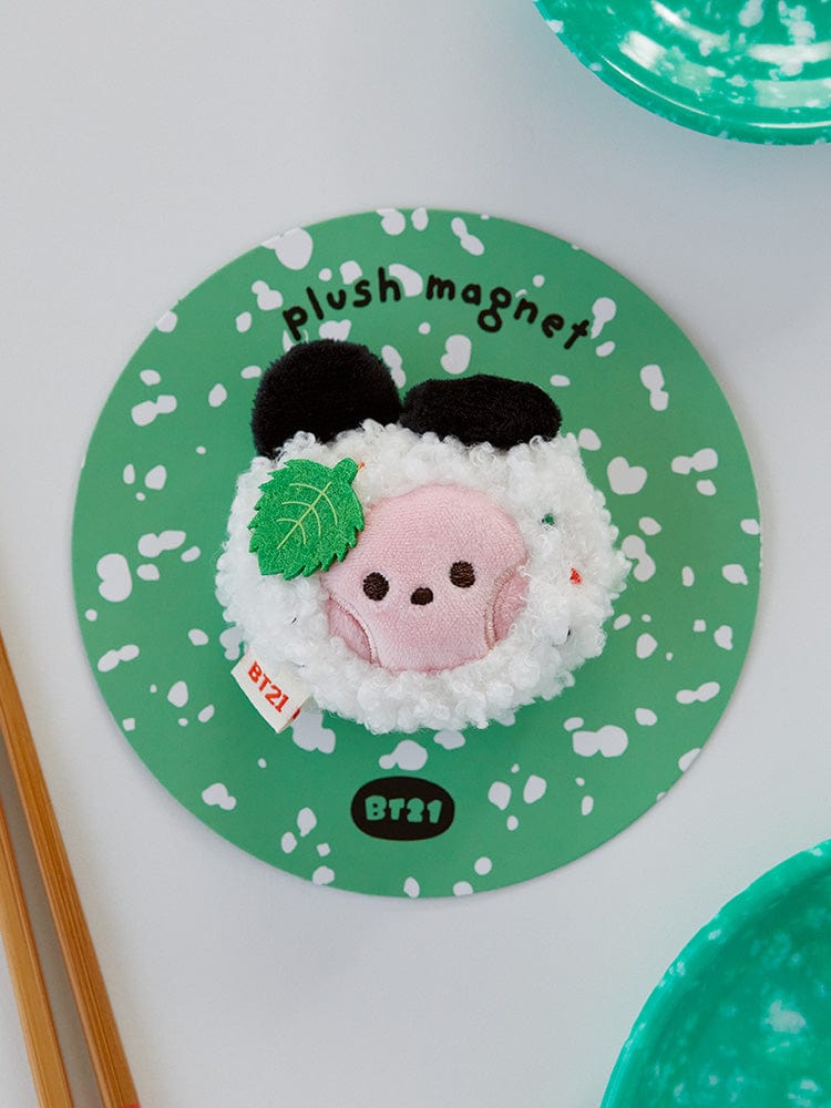 BT21 COOKY minini PLUSH MAGNET BUNSIK : mini peluche magnétique COOKY sur fond vert, décor chambre style K-pop BTS.
