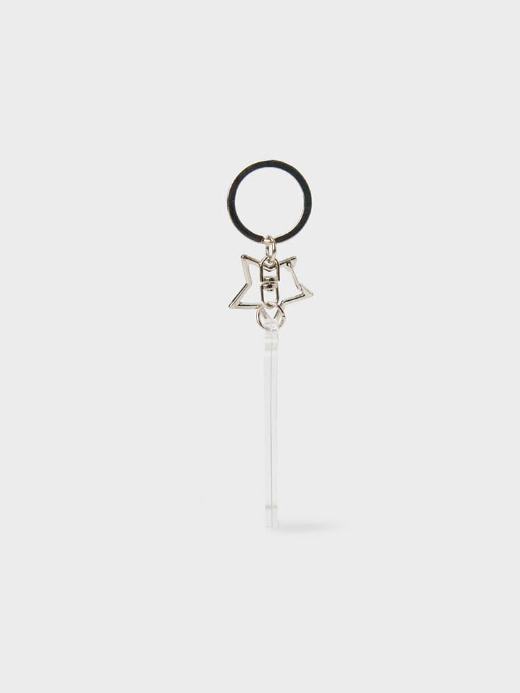 BT21 RJ ID CARD ACRYLIC KEYRING SILVER EDITION : porte-clés acrylique argenté RJ avec badge, sur fond clair.