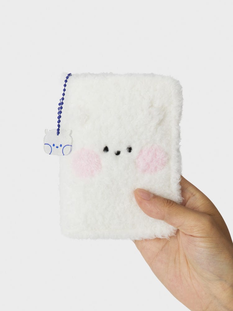 BT21 RJ minini PHOTO BINDER GLITTER EDITION, binder photo en laine blanche brillante RJ alpaga Jin, fond clair.