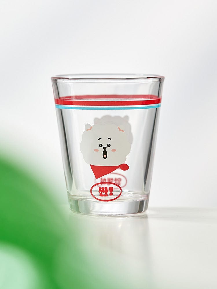 BT21 SOJU SHOT GLASS SOUVENIR : verre à shot officiel LINE FRIENDS avec personnage Mang en fond vert, blanc