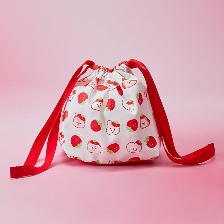 BT21  Strawberry Party String Pouch, poche à cordon blanche aux fraises, marque BT21, fond rose, décor party.