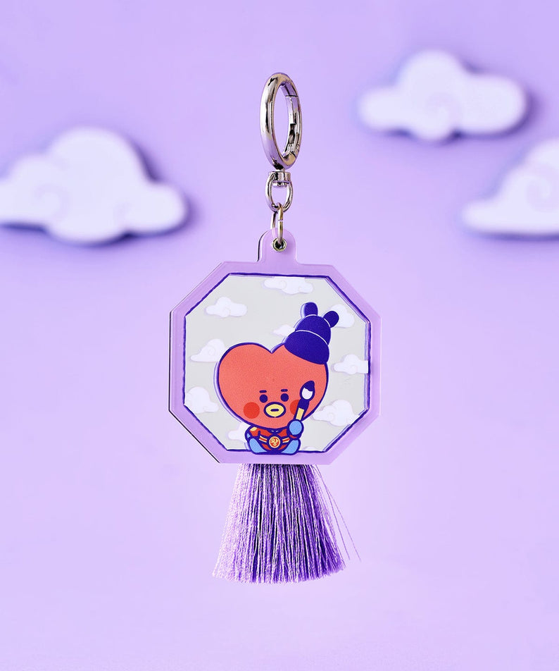 BT21 TATA BABY MIRROR KEYRING K-EDITION ver.2, porte-clés miroir TATA V de BTS sur fond violet avec nuages