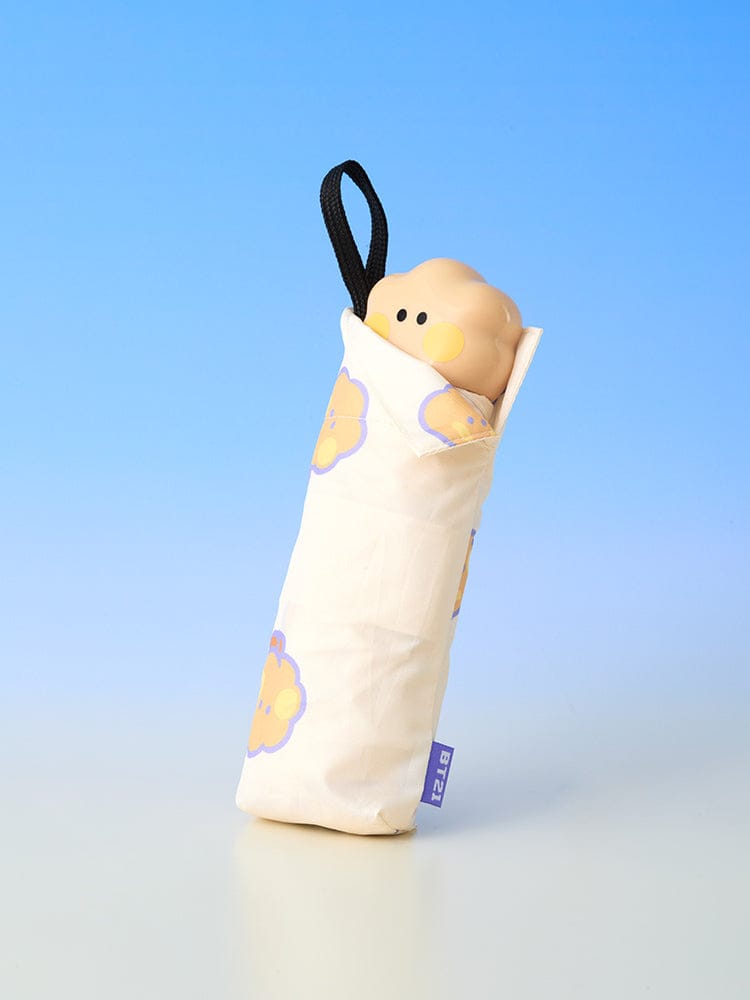 BT21 minini 3-TIER UMBRELLA RAINY DAY, parapluie compact officiel LINE FRIENDS avec personnage sur fond ciel bleu.