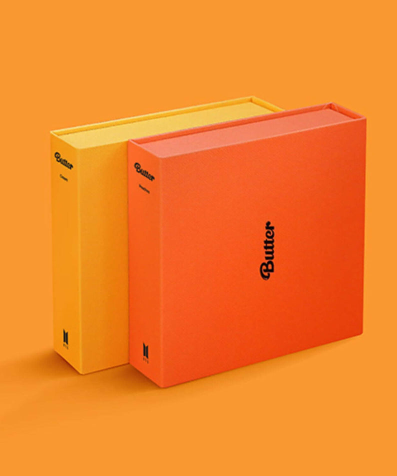 BTS - [Butter] - Album Kpop : coffret BTS orange, couverture “Butter”, sur fond orange, photos produit.