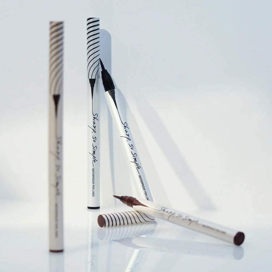 CLIO Sharp So Simple Waterproof Pen Liner