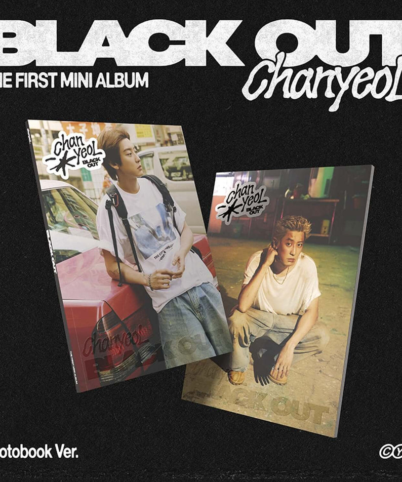 CHANYEOL - 1st Album [Black Out] (Photo Book Ver.) (Random) - Album Kpop, couverture noire avec photos du photobook