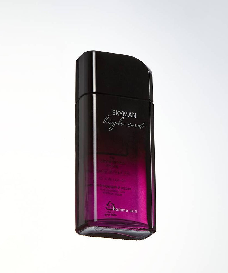 CHARMZONE  Skyman High-End Homme Skin 130ml, flacon noir sur fond clair, visuel produit de marque CHARMZONE.