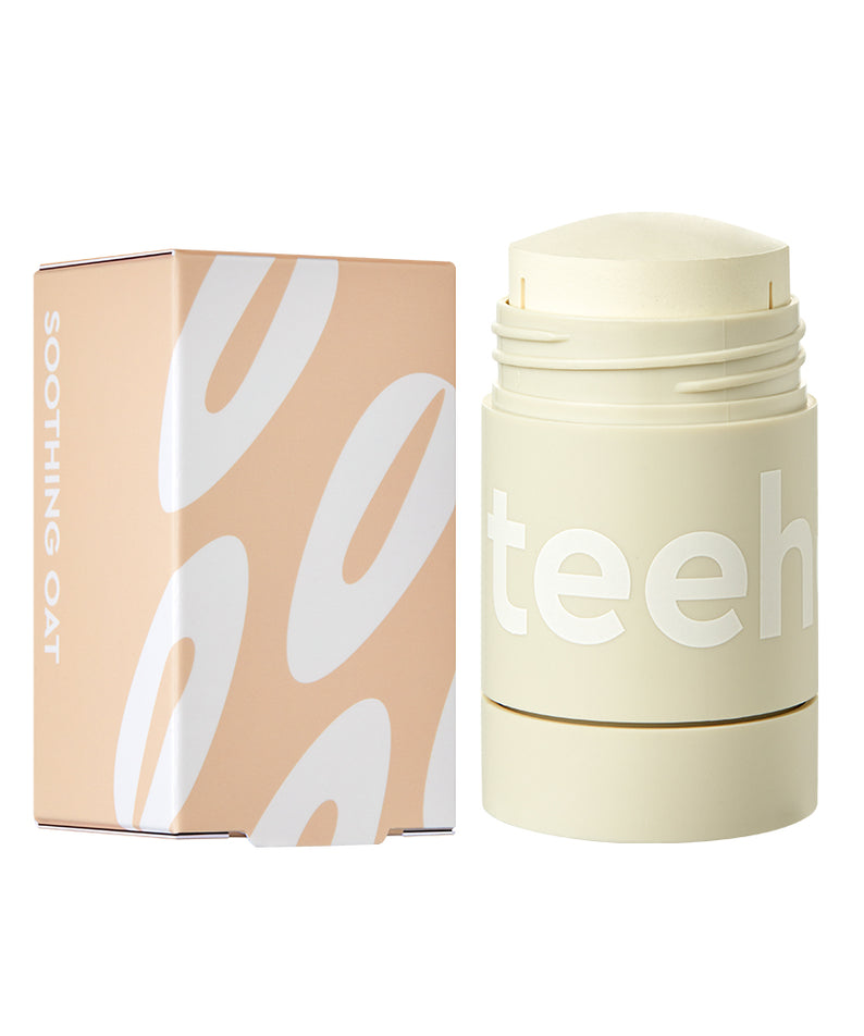 CHARMZONE  Teeheehee Soothing Oat Clay Mask Stick 35g, stick d’argile à l’avoine apaisant, boîte et produit sur fond clair.