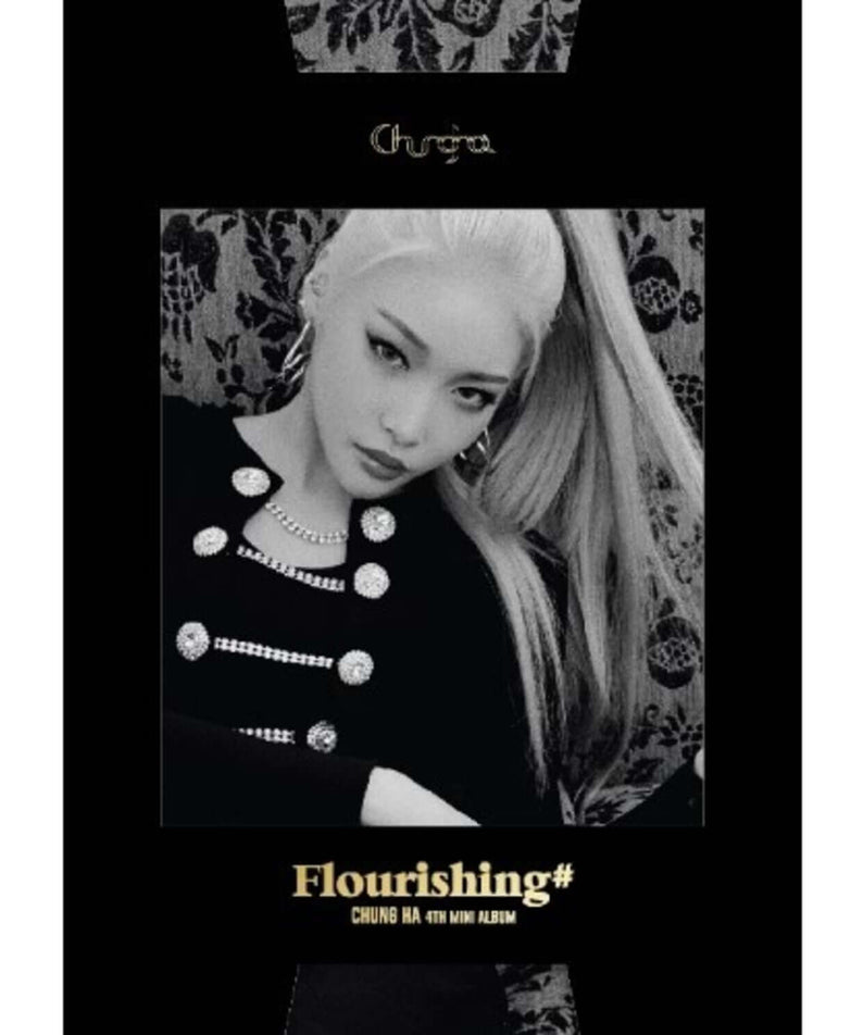 CHUNGHA - 4th Album [FLOURISHING] - Album Kpop : pochette noire de CHUNGHA, portrait en gros plan, bijoux et dentelle.