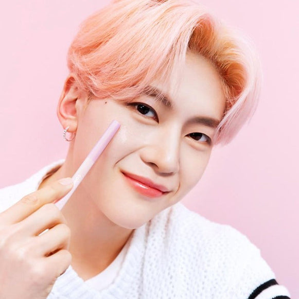 COLORGRAM In My Pocketem Glitter Undereye Maker disponible sur Ma petite Coree, ton Eshop 100% K-beauty en direct de Seoul