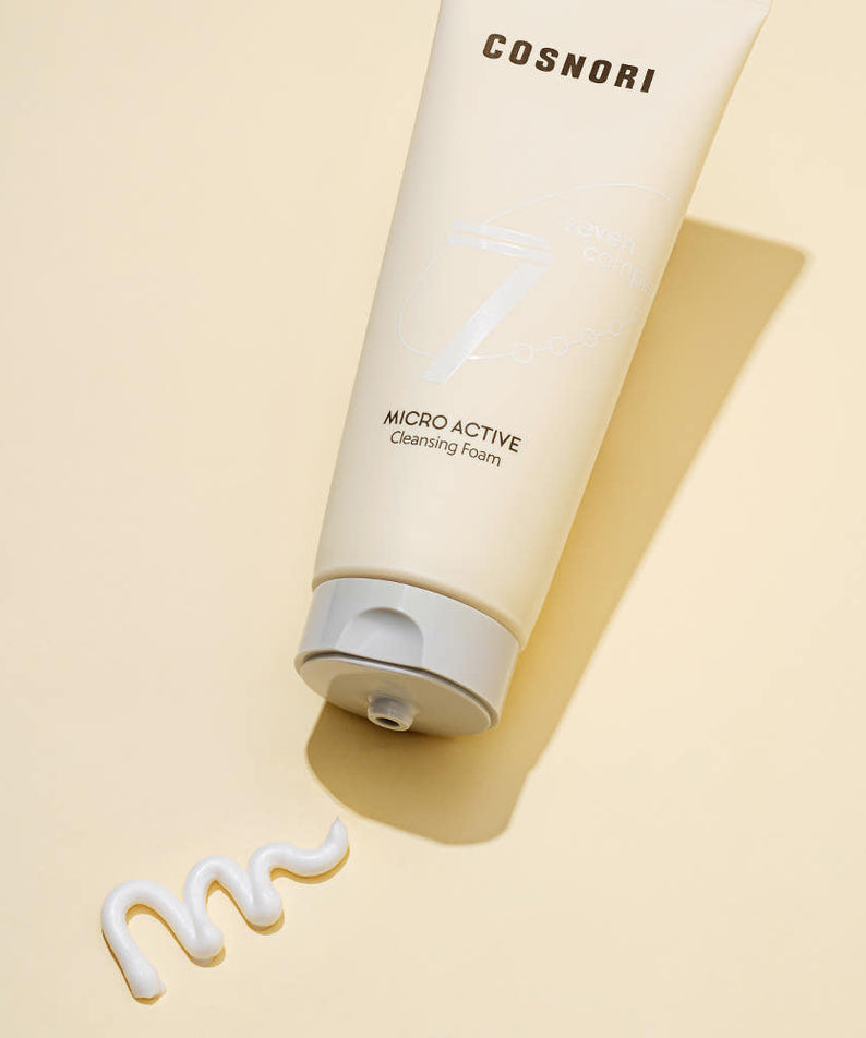 COSNORI Micro Active Cleansing Foam 150ml 2ea : tube nettoyant crème sur fond clair, mise en scène beauté en studio.