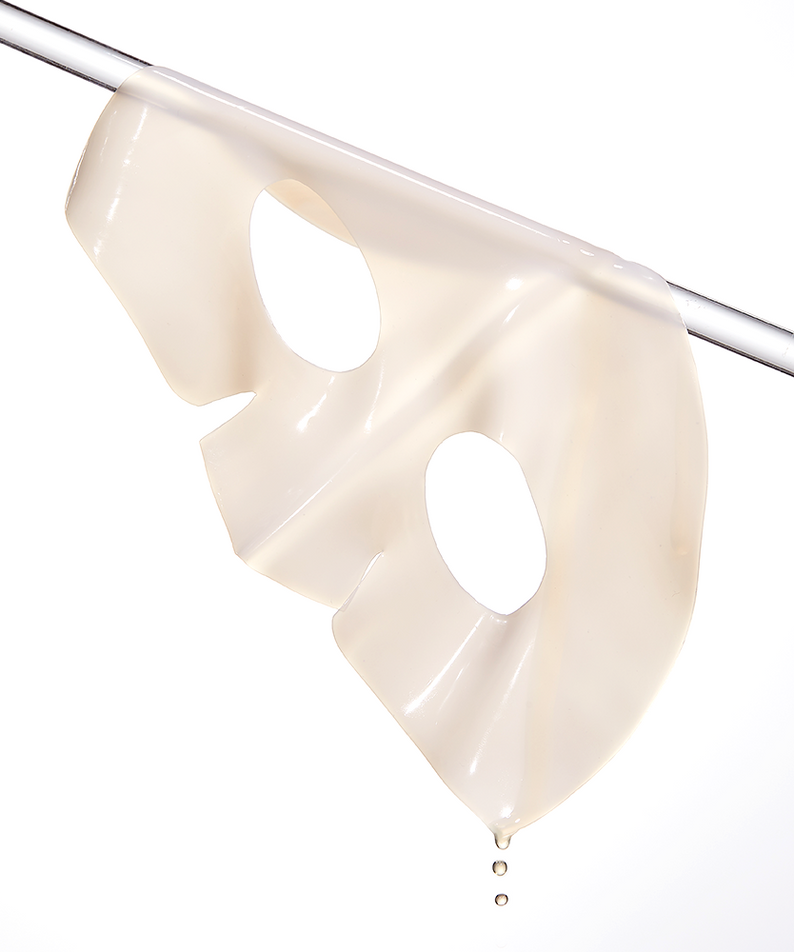 COSRX The Alpha-Arbutin Discoloration Care Hydrogel Mask (3EA), marque COSRX : masque hydrogel beige suspendu, fond blanc.