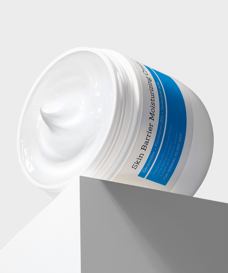 COSRX Skin Barrier Moisturizing Cream 450ml, crème hydratante exposée, pot ouvert avec texture crémeuse, soin peau sensible