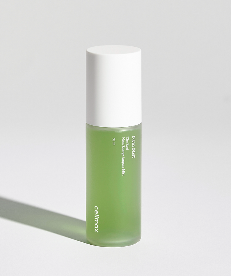 Celimax The Real Noni Energy Ampoule 50ml, flacon ampoule vert sur fond blanc, éclairage studio, marque Celimax