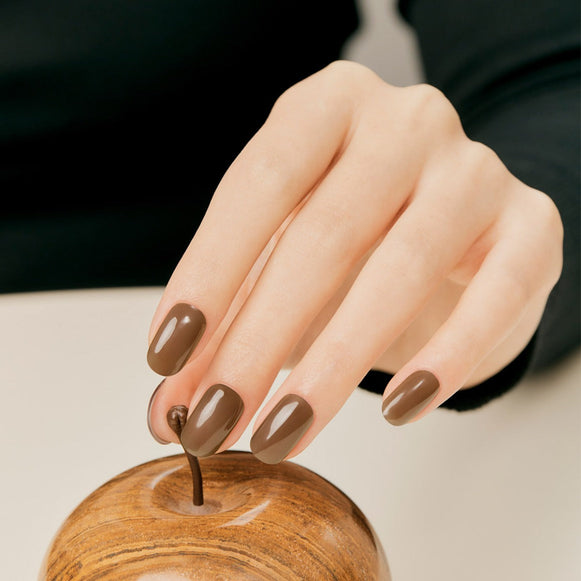 DASHING DIVA GLAZE Brown Syrup disponible sur Ma petite Coree, ton Eshop 100% K-beauty en direct de Seoul
