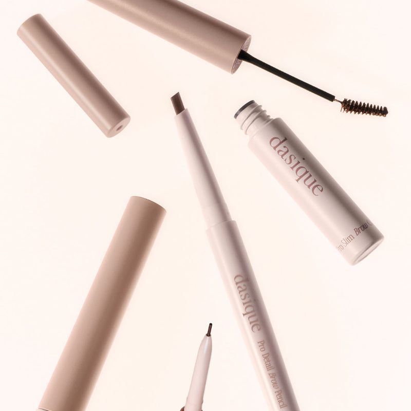 DASIQUE Pro Slim Brow Cara 6 colors, pack de mascara sourcils beige et noir sur fond clair