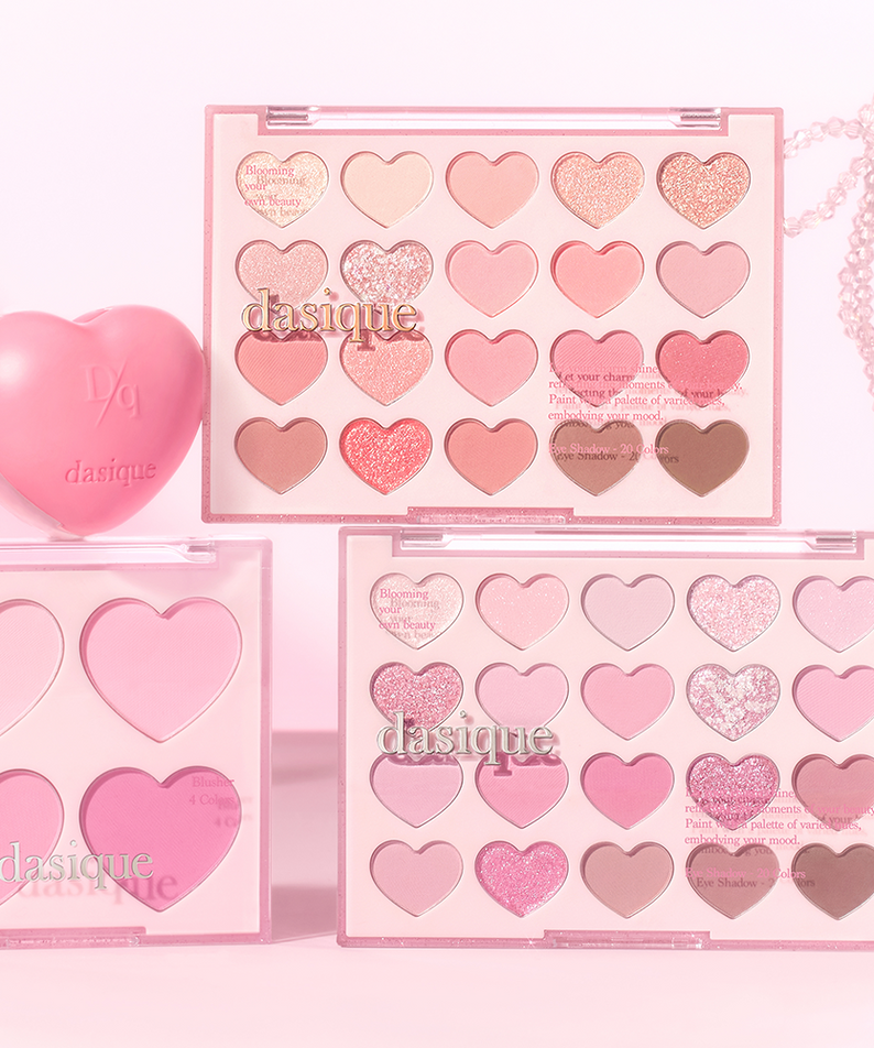 Palette fards à paupières DASIQUE Mood Shadow Palette (#01 to #07) de marque DASIQUE, présentation rose avec cœurs.