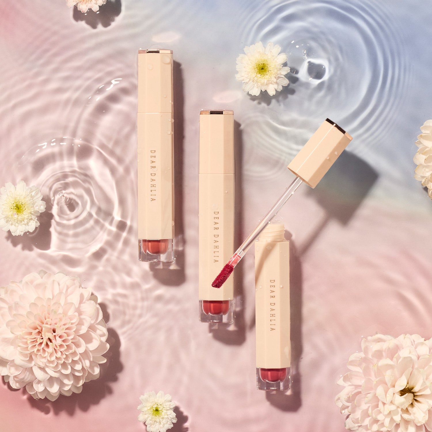 DEAR DAHLIA Blooming Edition Satin Glow Lip Stain disponible sur Ma petite Coree, ton Eshop 100% K-beauty en direct de Seoul